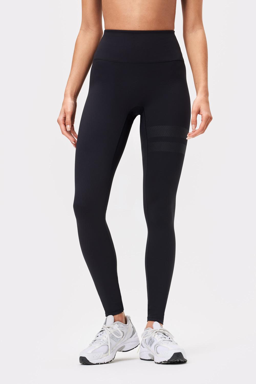 Strakke opgerekte yogabroek voor trainen in de sportschool, naadloze Strakke opgerekte yogabroek voor trainen in de sportschool, naadloze