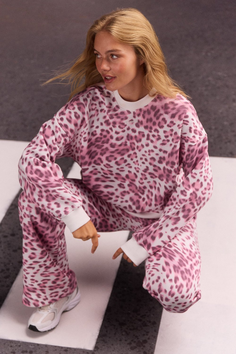 Relaxed Wide Sweatpants