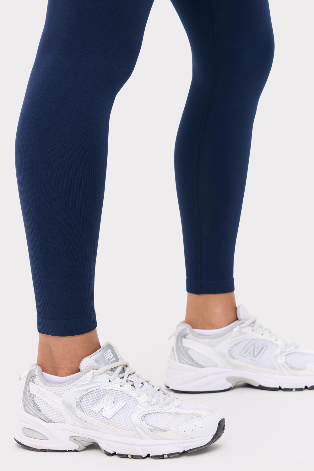 Seamless Contour Leggings