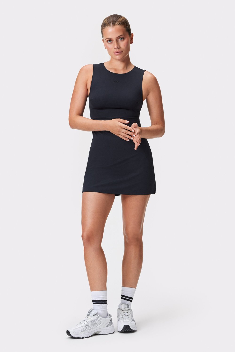 Robe Sleek Mini Court
