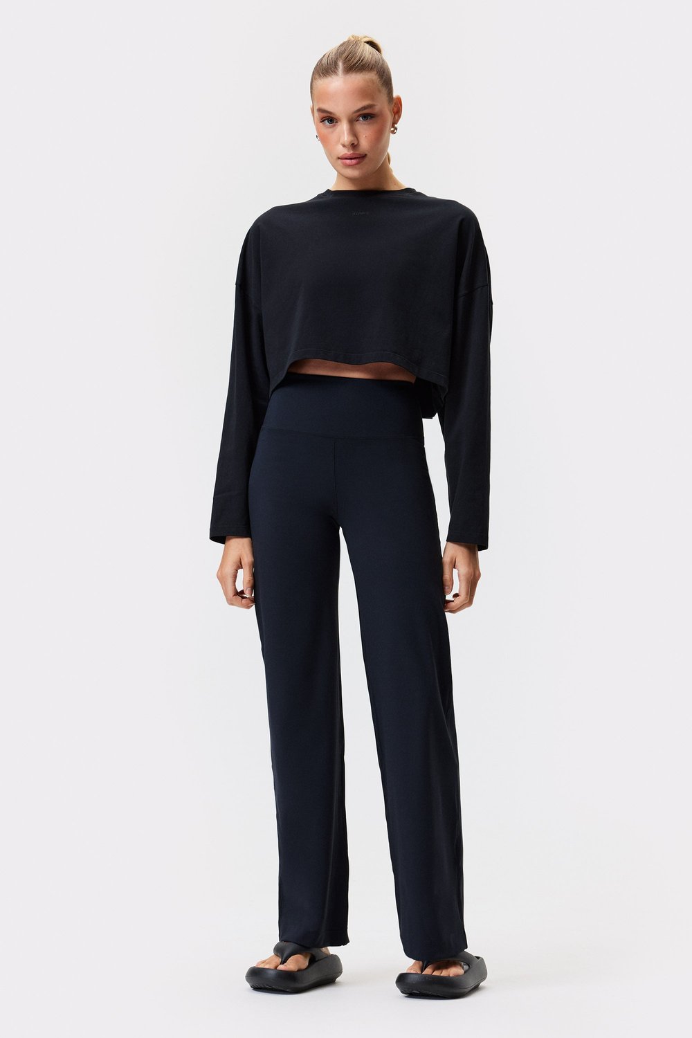 Cropped Long Sleeve​