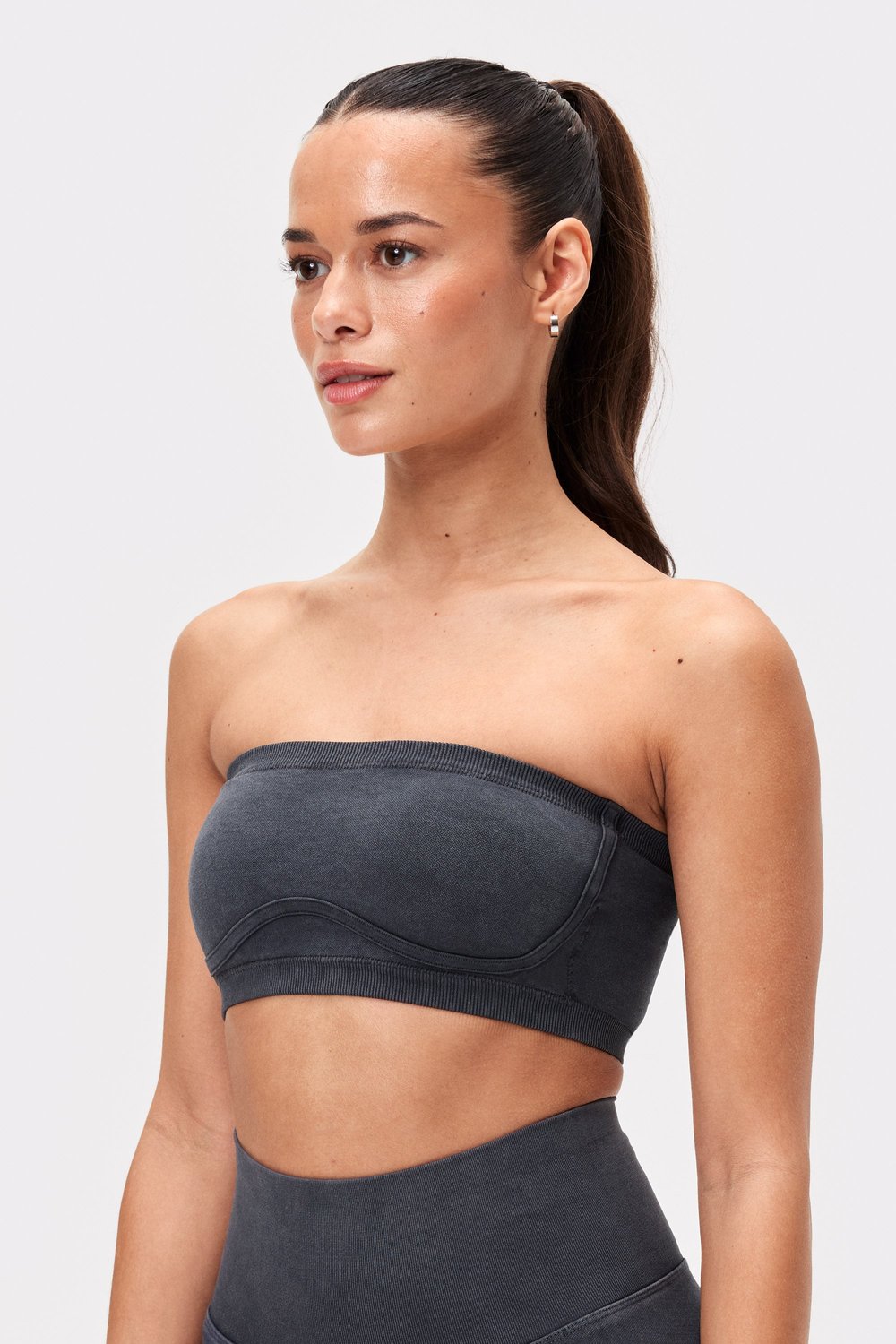 Contouring Seamless Bandeau
