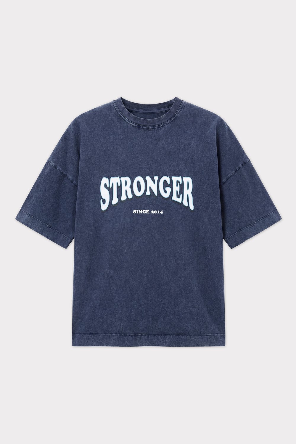Navy Blazer Oversized Crew T-shirt van Stronger met een gewassen look en witte logoprint op de borst.