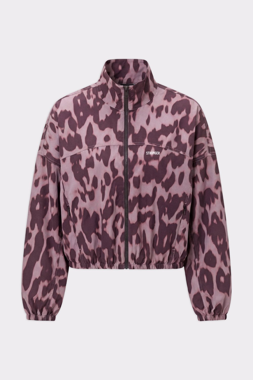 Breezy Woven Jacket in Leo Rush print met een volledige ritssluiting en een reflecterend Stronger-logo.