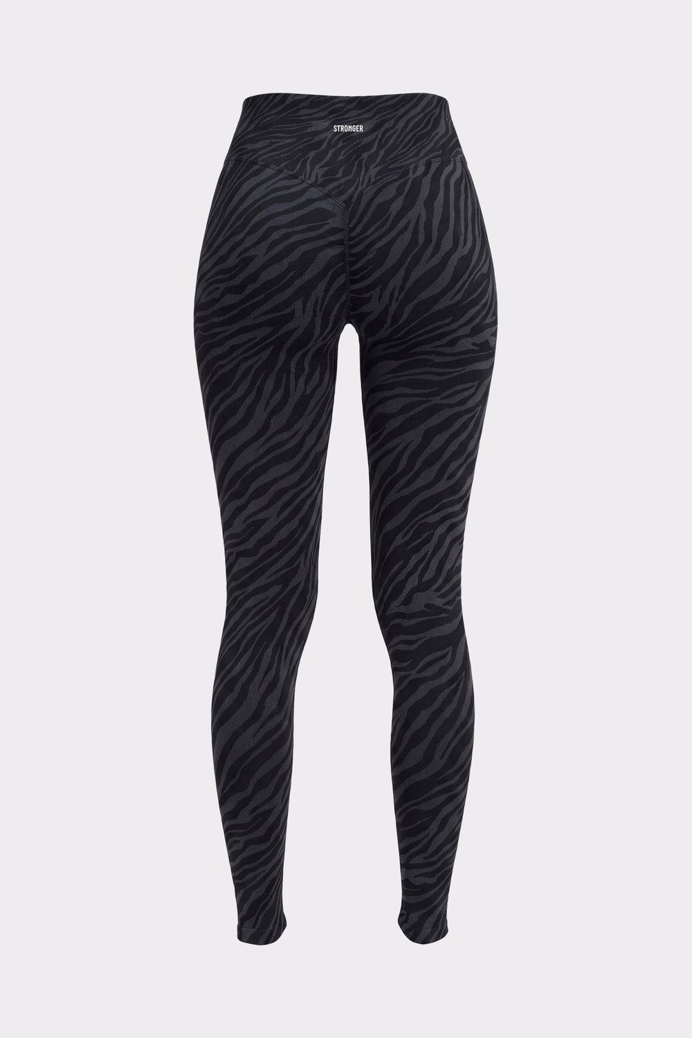 Rückansicht der Stronger Seamless Contour Jacquard Leggings mit schwarzem Zebraprint, die die hohe Taille zeigt.