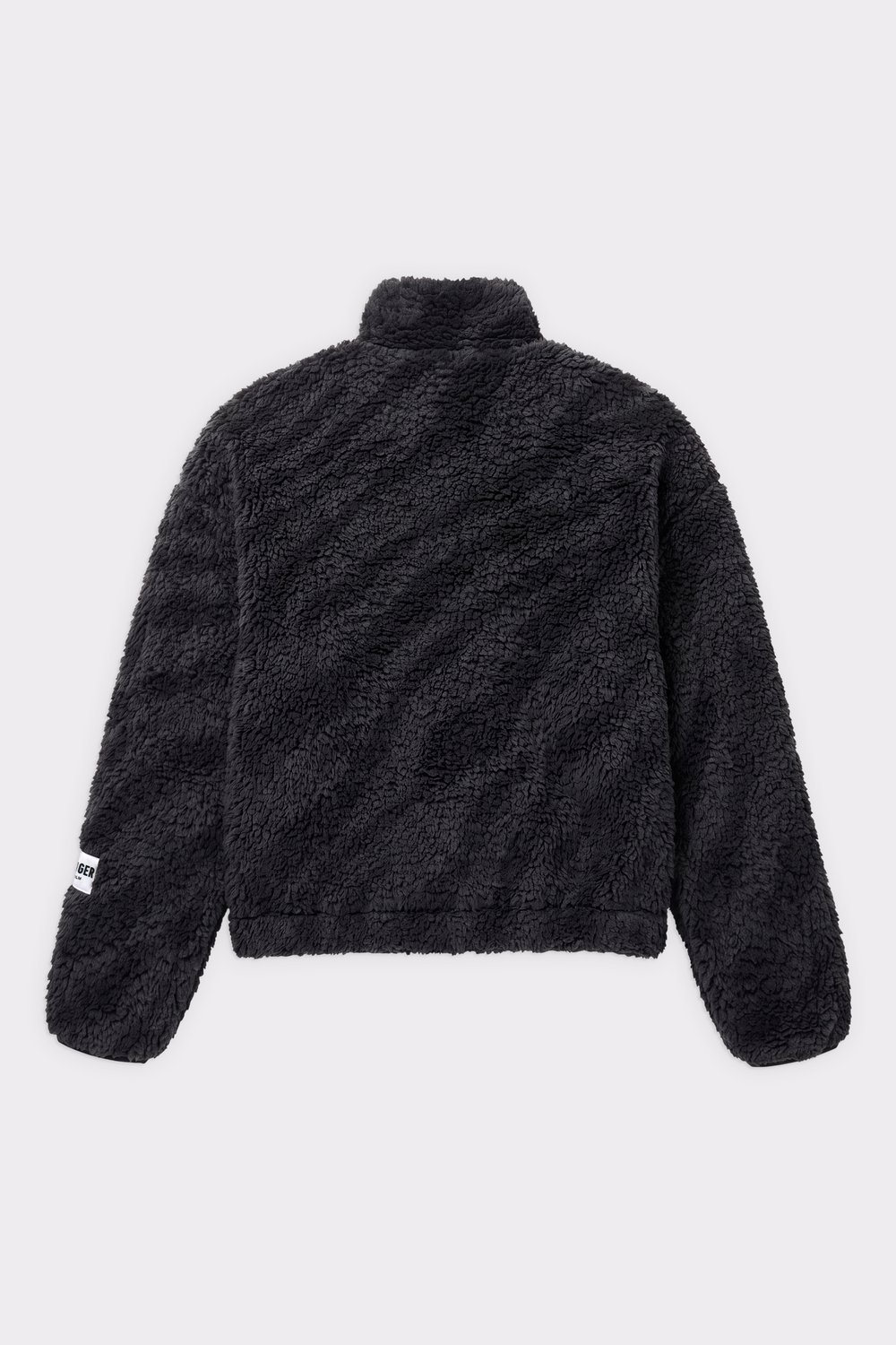 Rückansicht der Stronger Pile Half Zip Jacket, zeigt das Teddyfell aus recyceltem Polyester und den hohen Kragen.