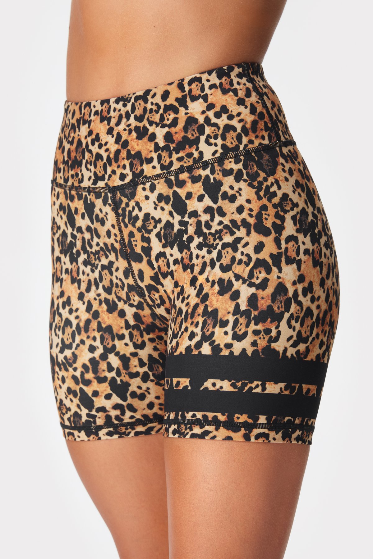 Leo Shorts