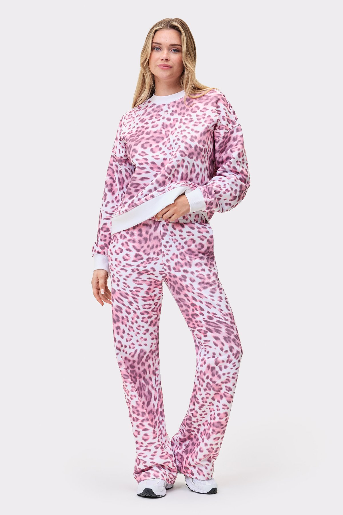 Relaxed Wide Sweatpants