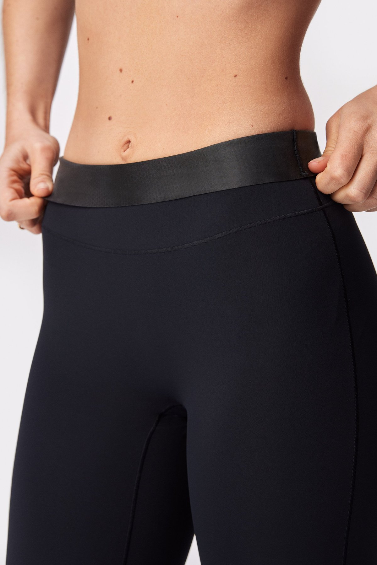 Sleek Flared Leggings