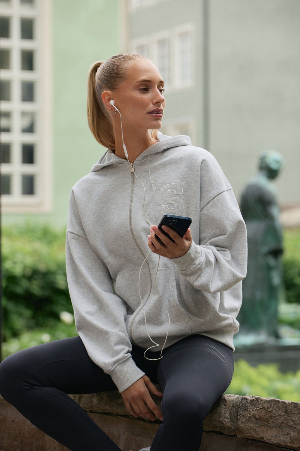 Essential Full Zip Hoodie