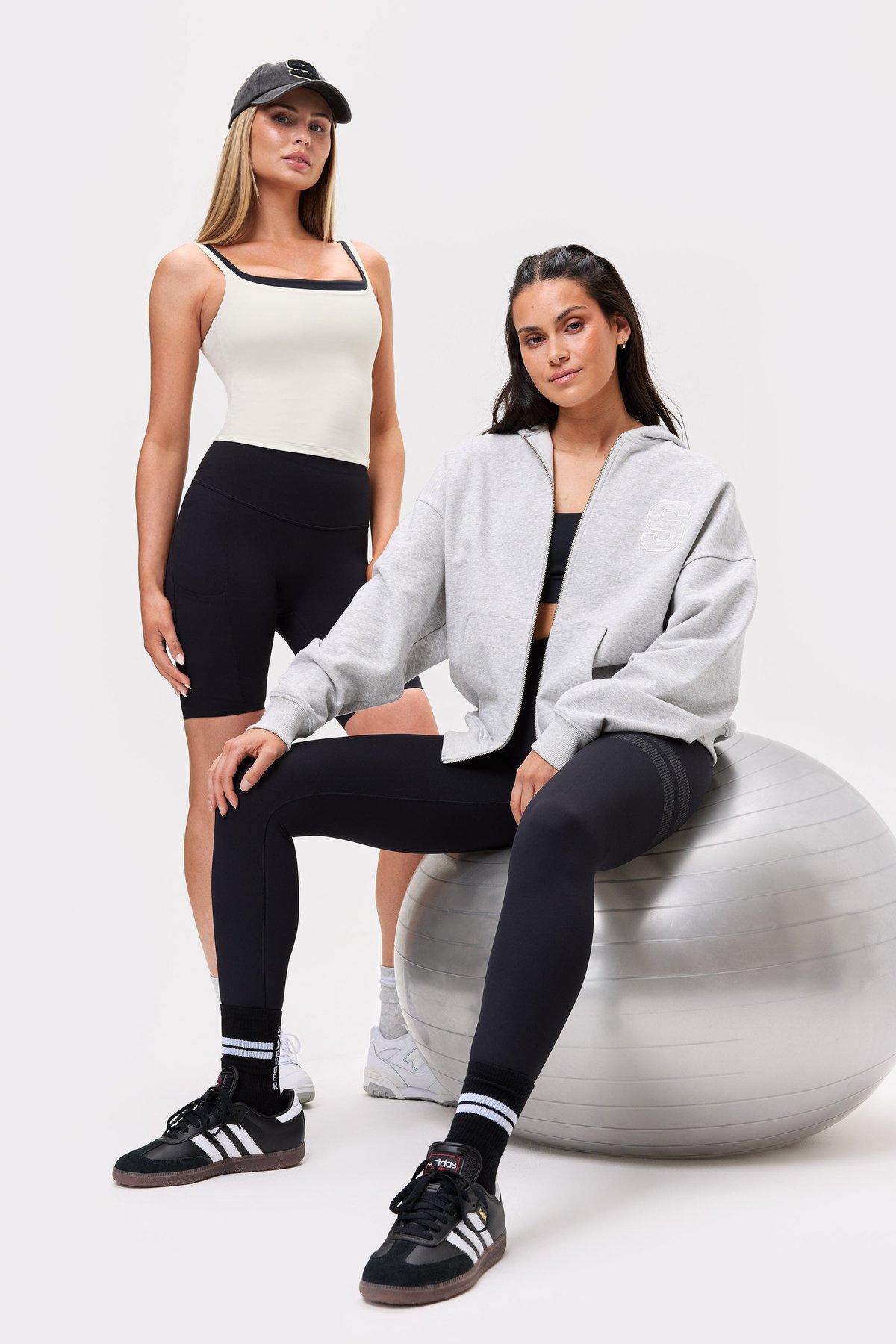 Essential Full Zip Hoodie