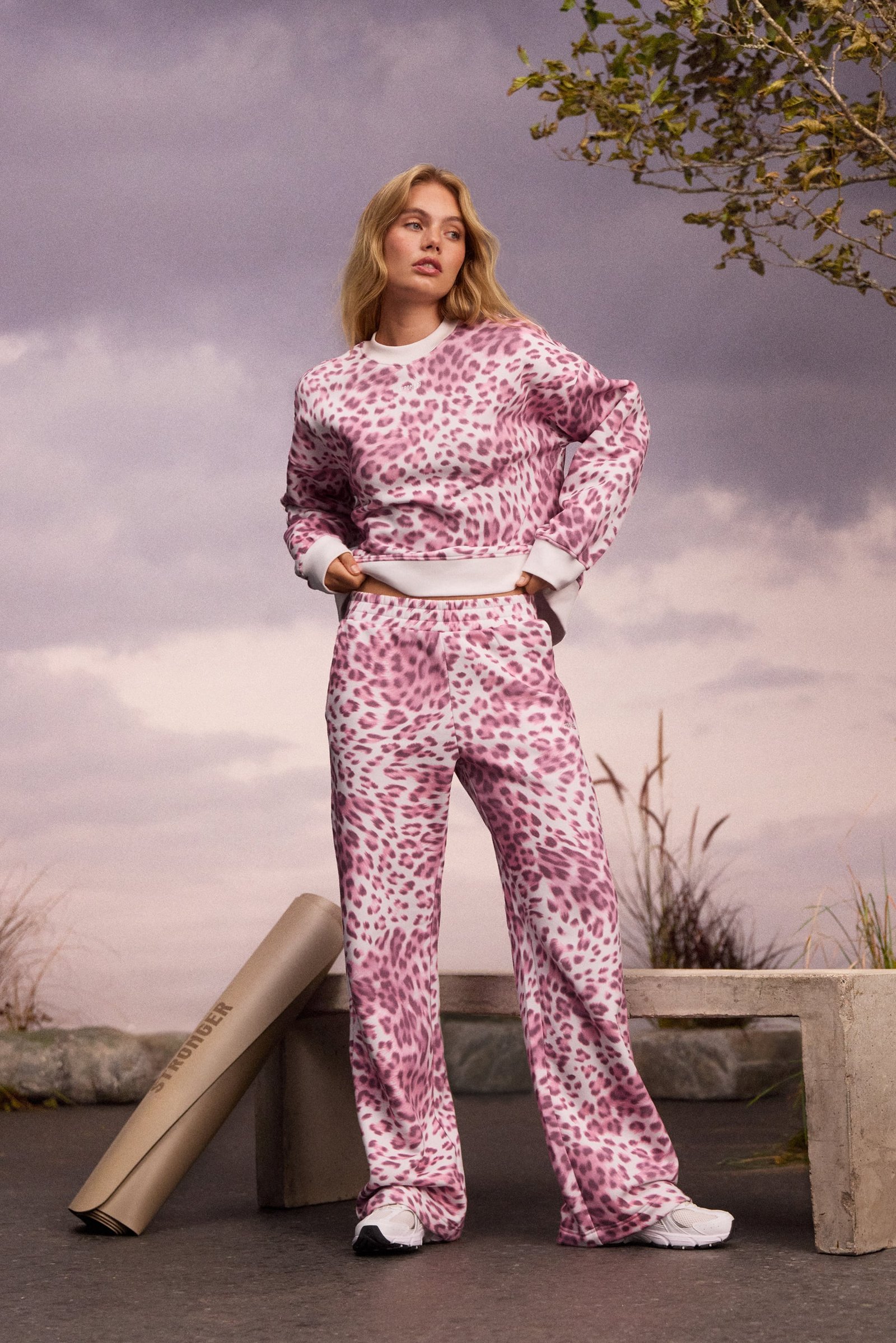 Relaxed Wide Sweatpants