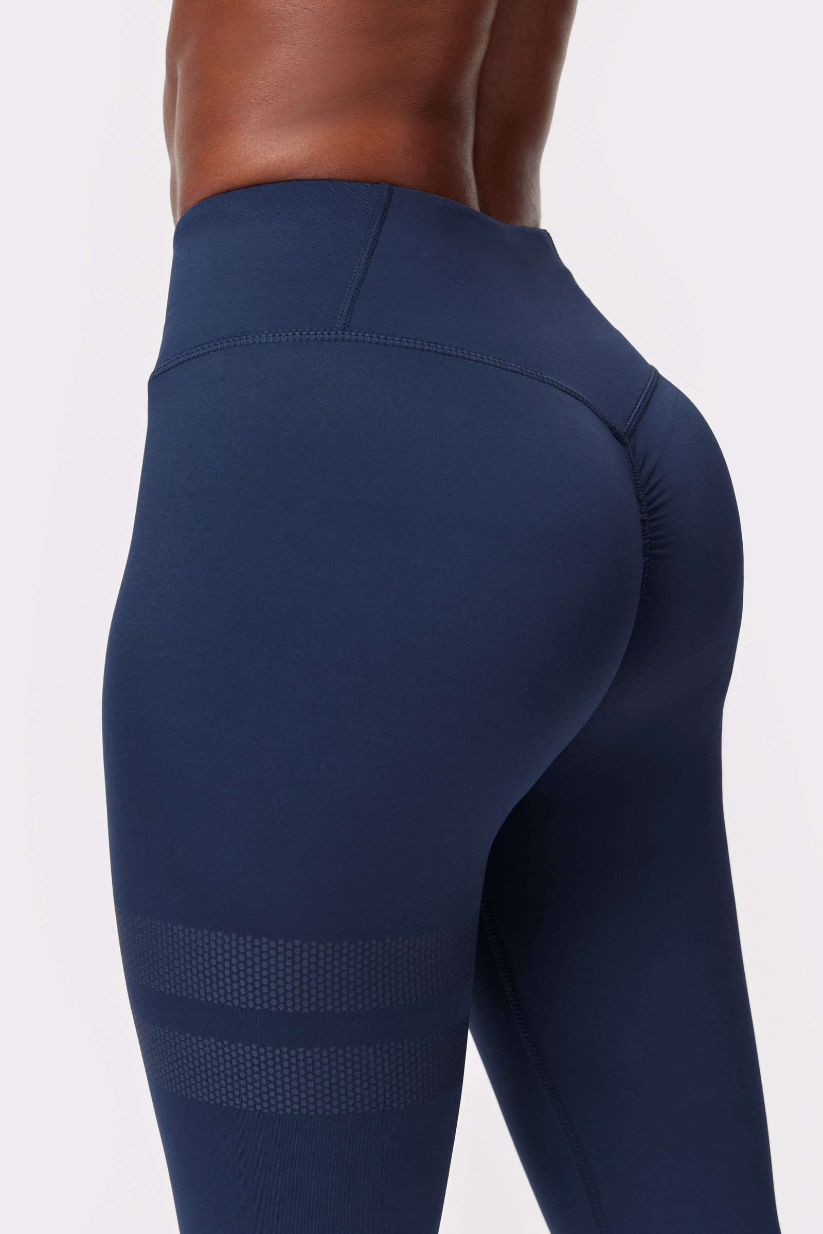 Signature Contouring Legging