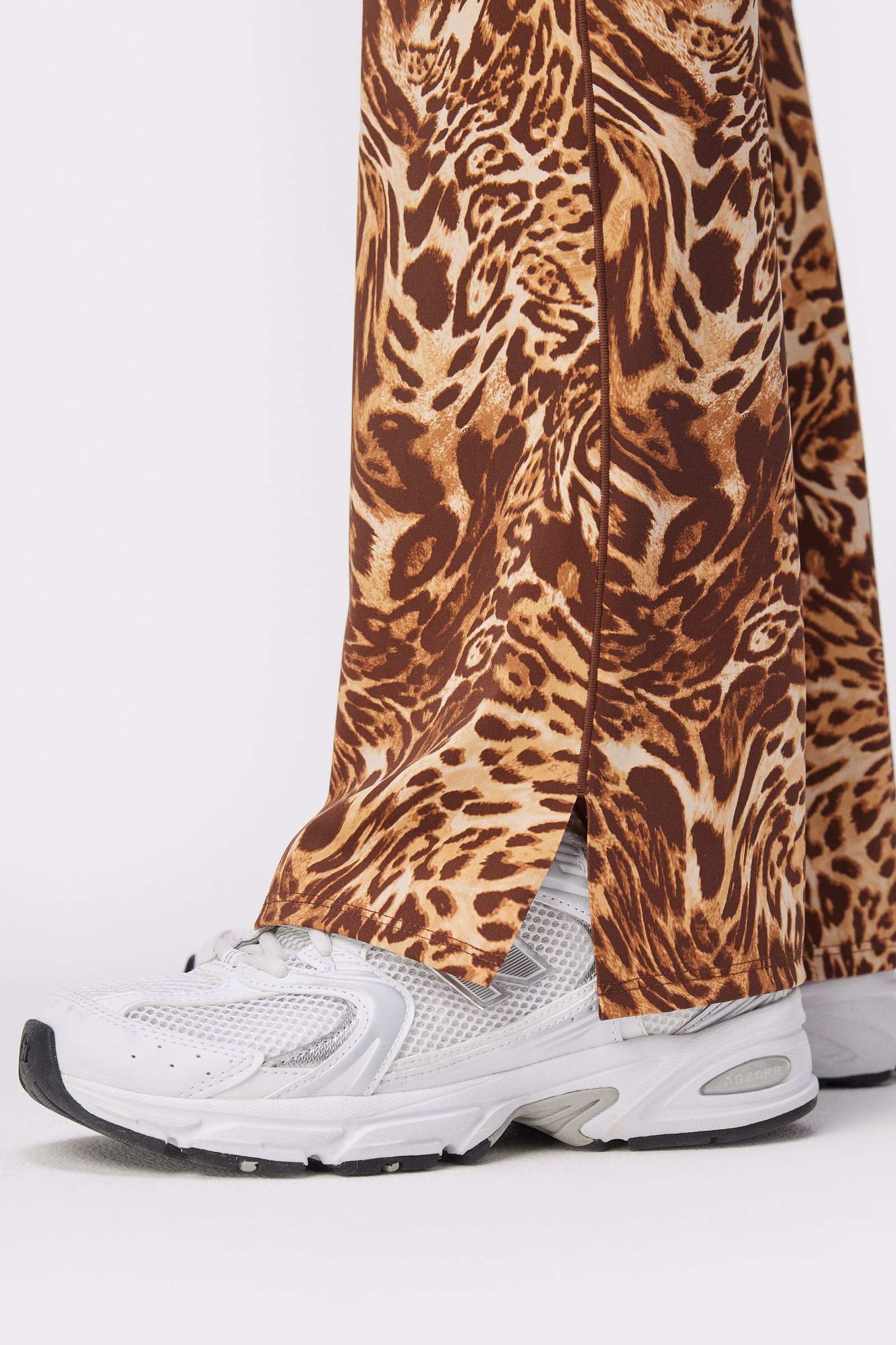 Sleek Flared Leggings