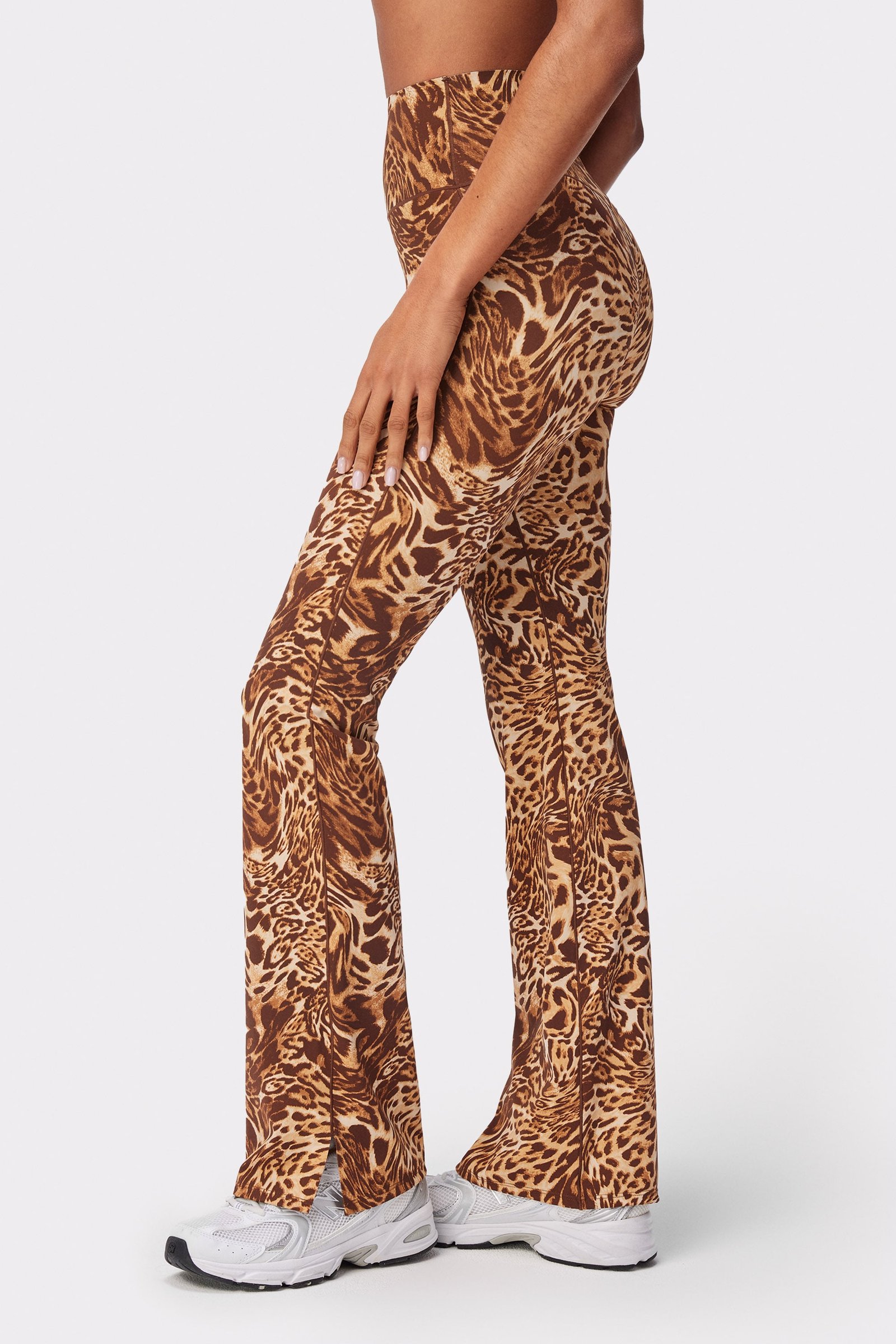 Sleek Flared Leggings