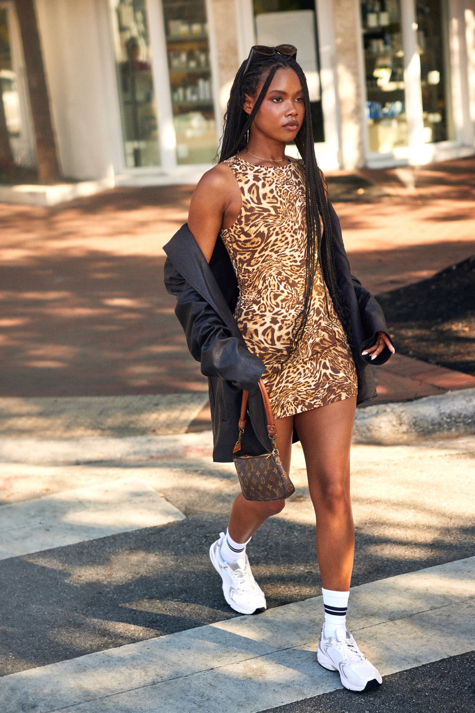 Robe Sleek Mini Court