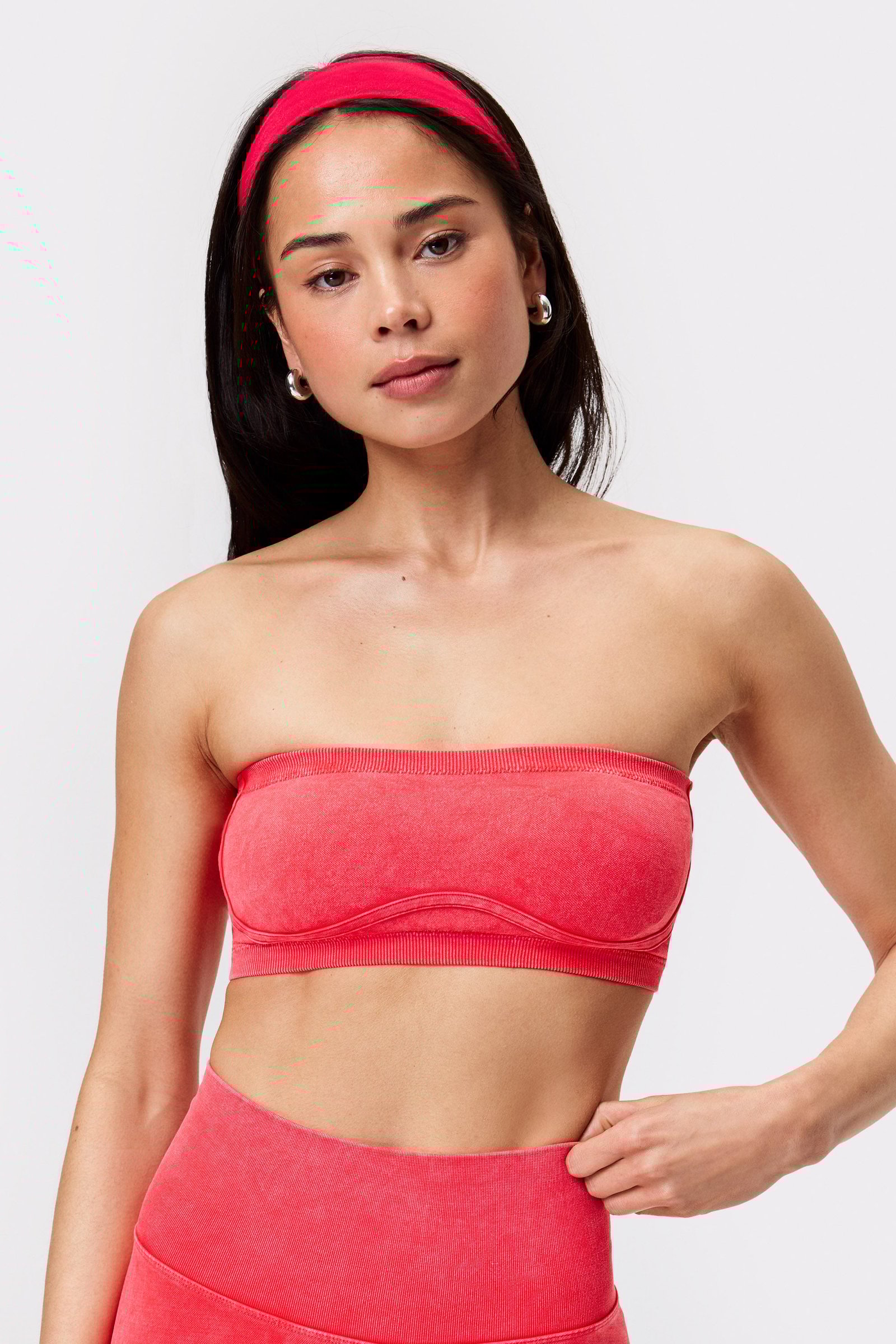 Contouring Seamless Bandeau