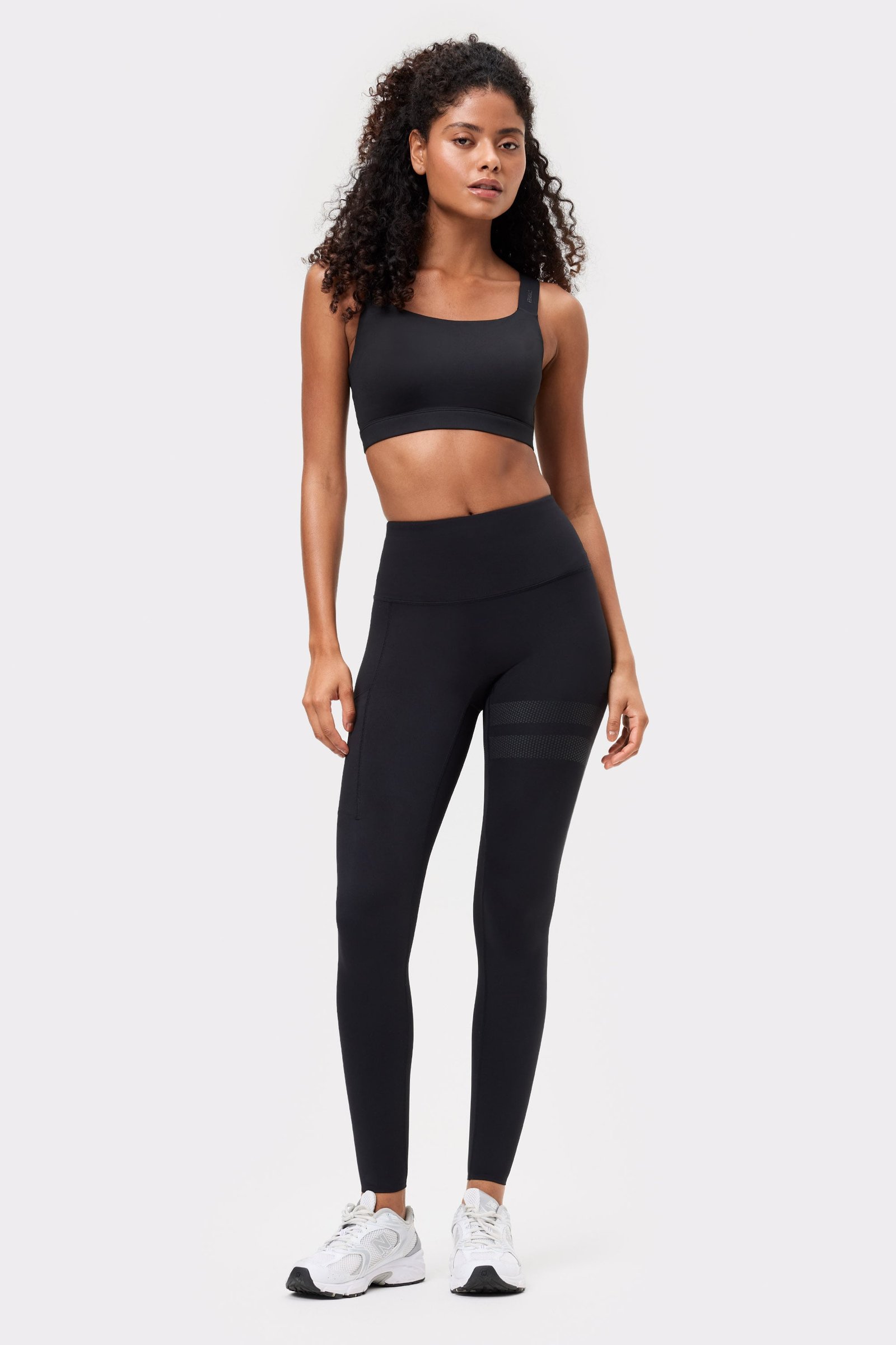Signature Pocket Leggings