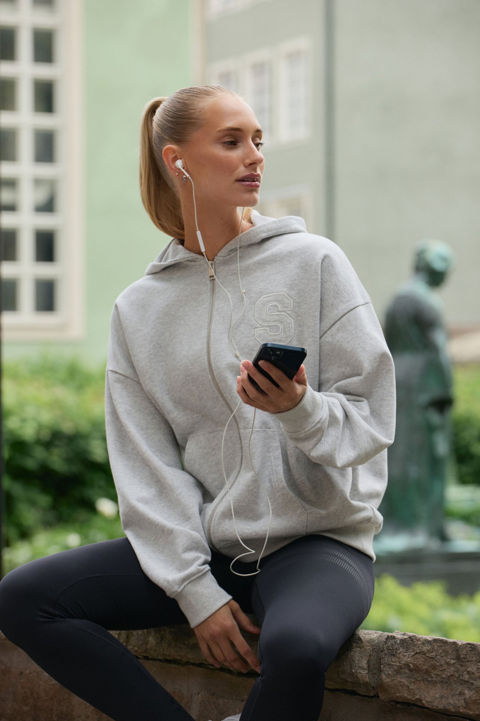 Essential Full Zip Hoodie