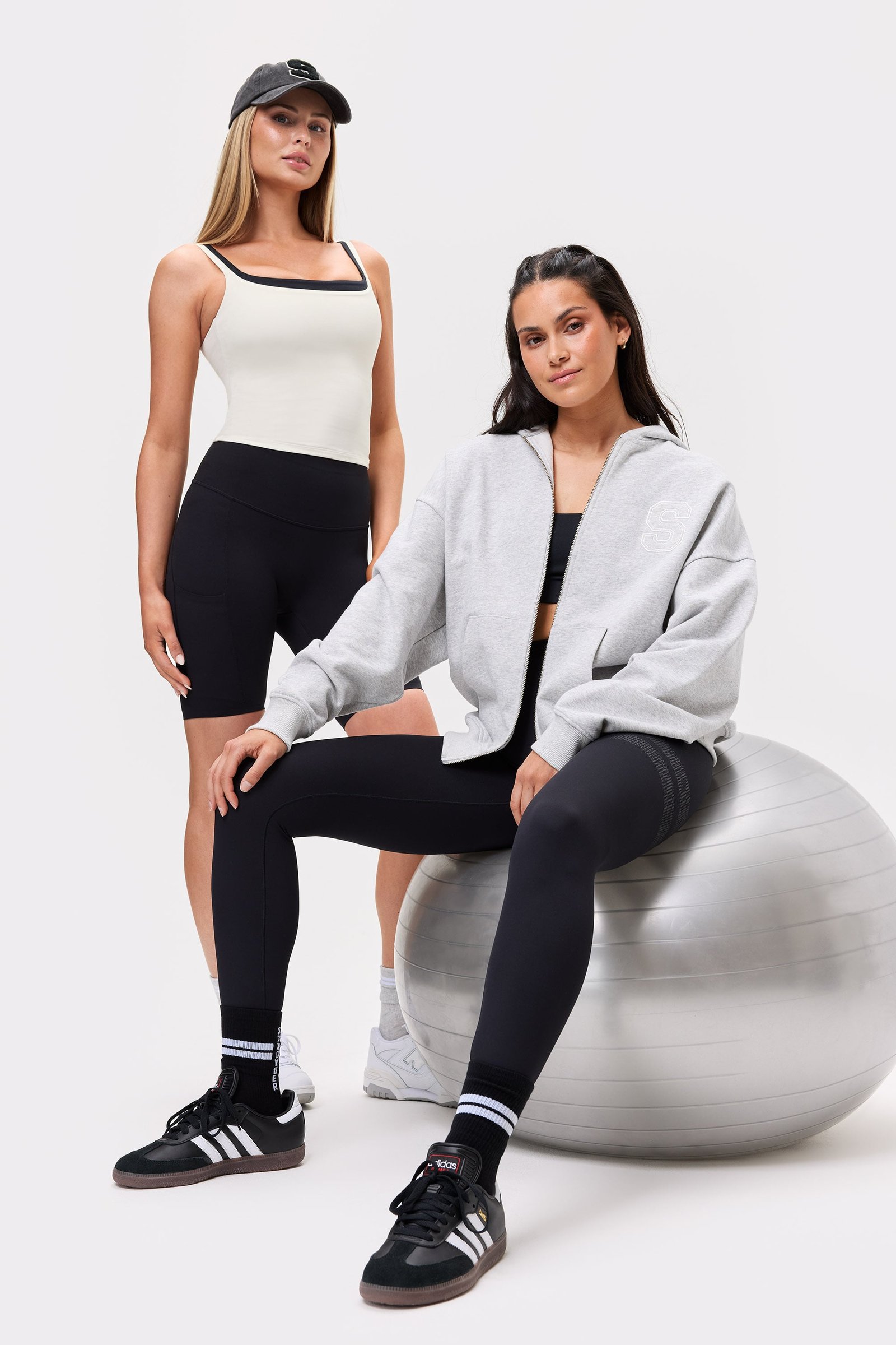 Essential Full Zip Hoodie