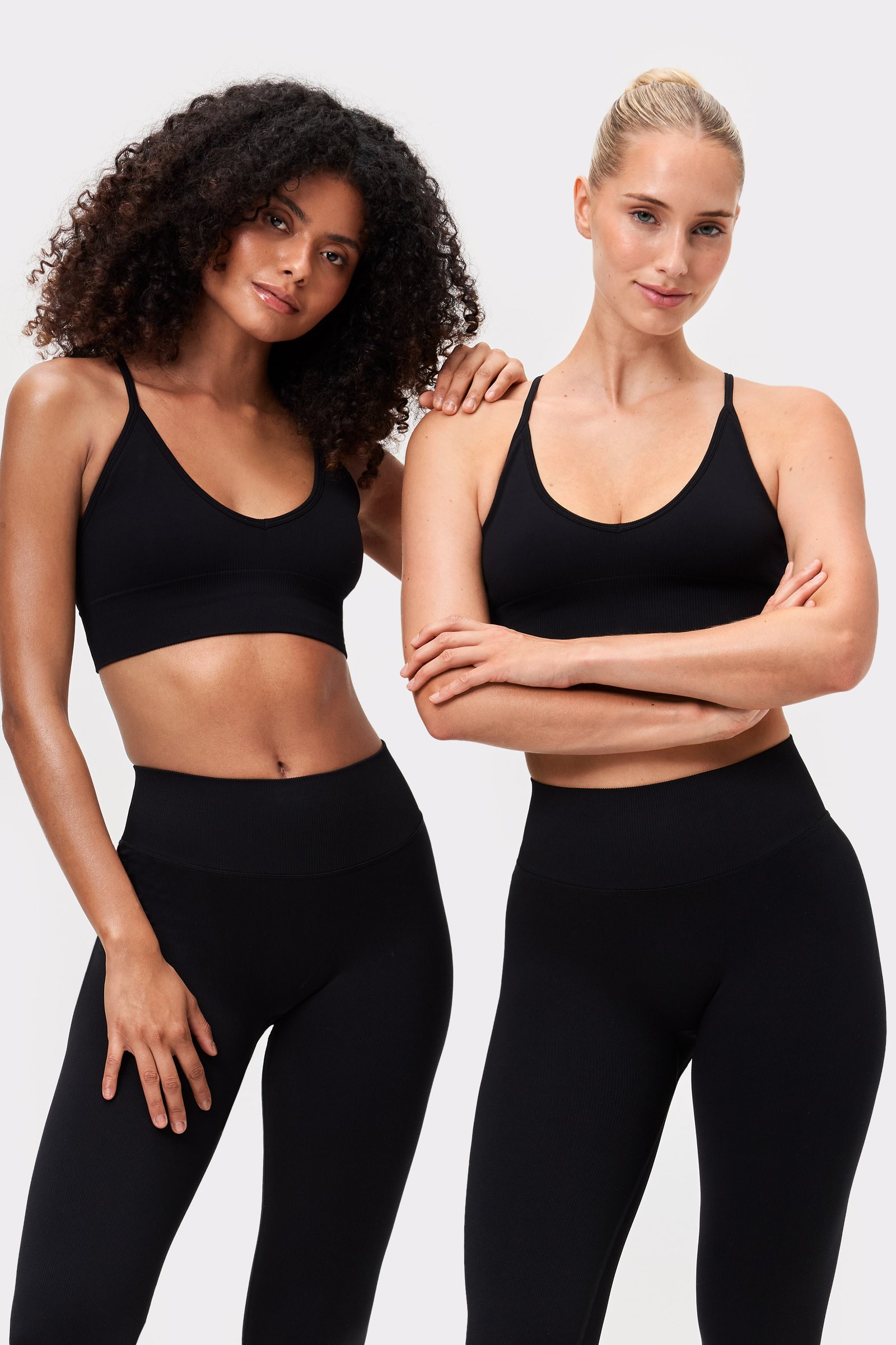 Seamless Ribbed Strap Sports Bra