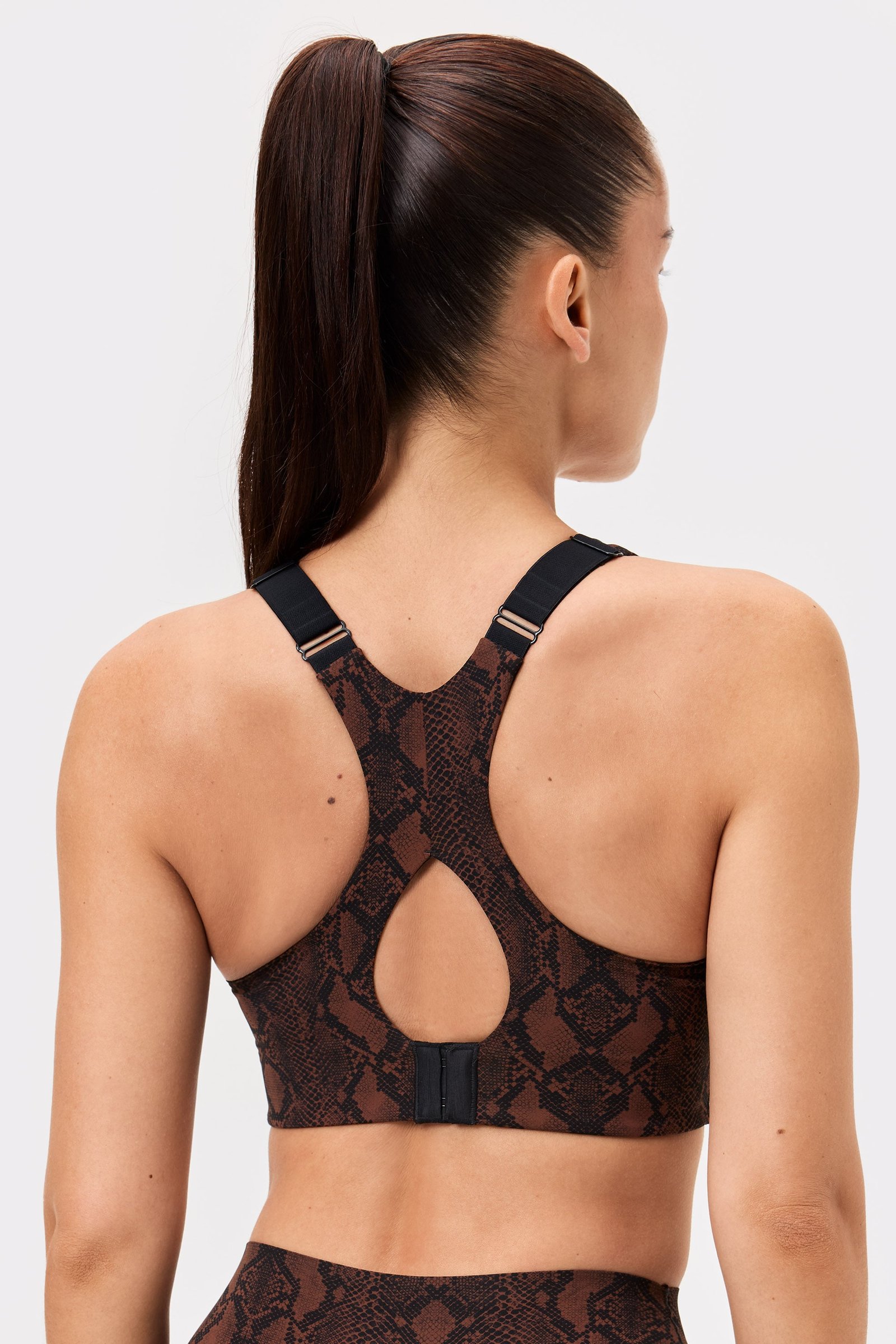 Sleek Printed Sports Bra