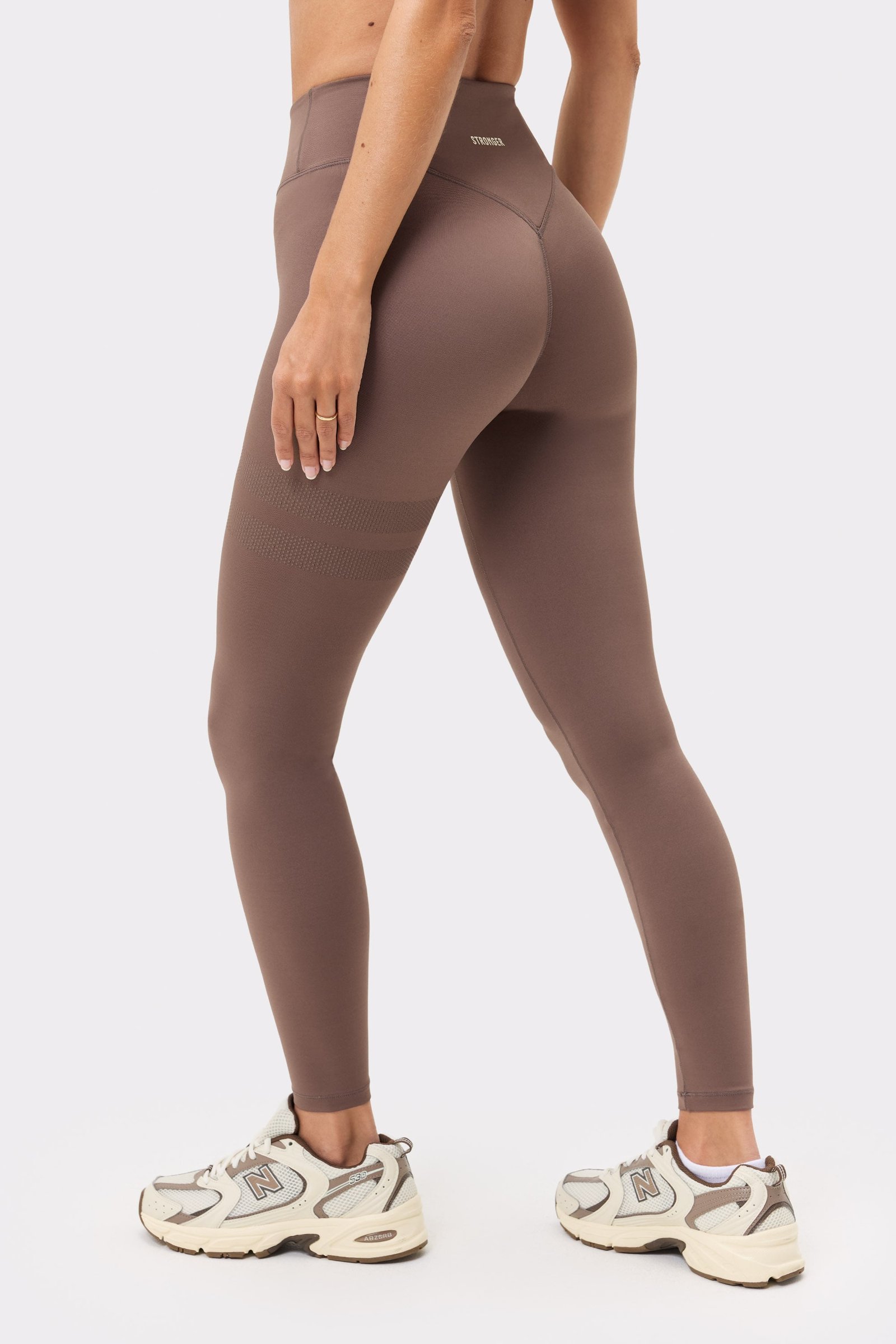 The Signature One Contour Leggings